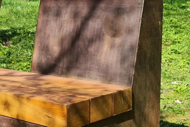 the sound bench in botanical garden