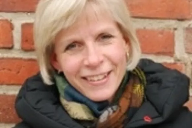 Viveka L Åhlander